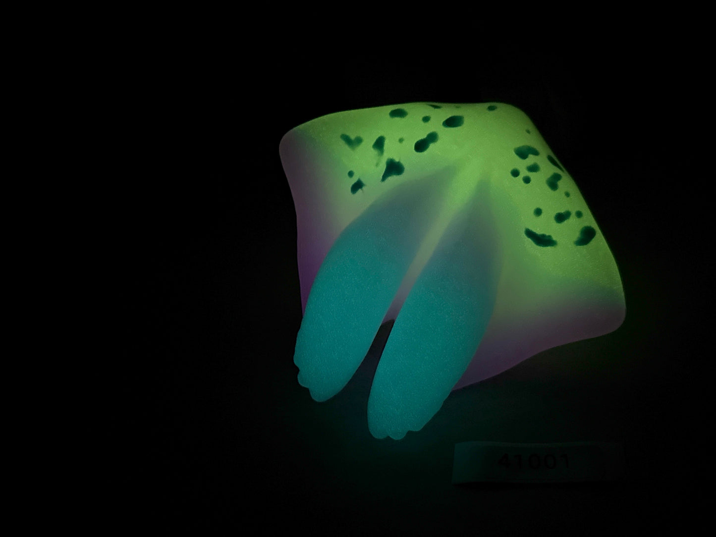 Riptide - Shark FTM Packer - One Size - Super Soft - UV - GITD - 41001