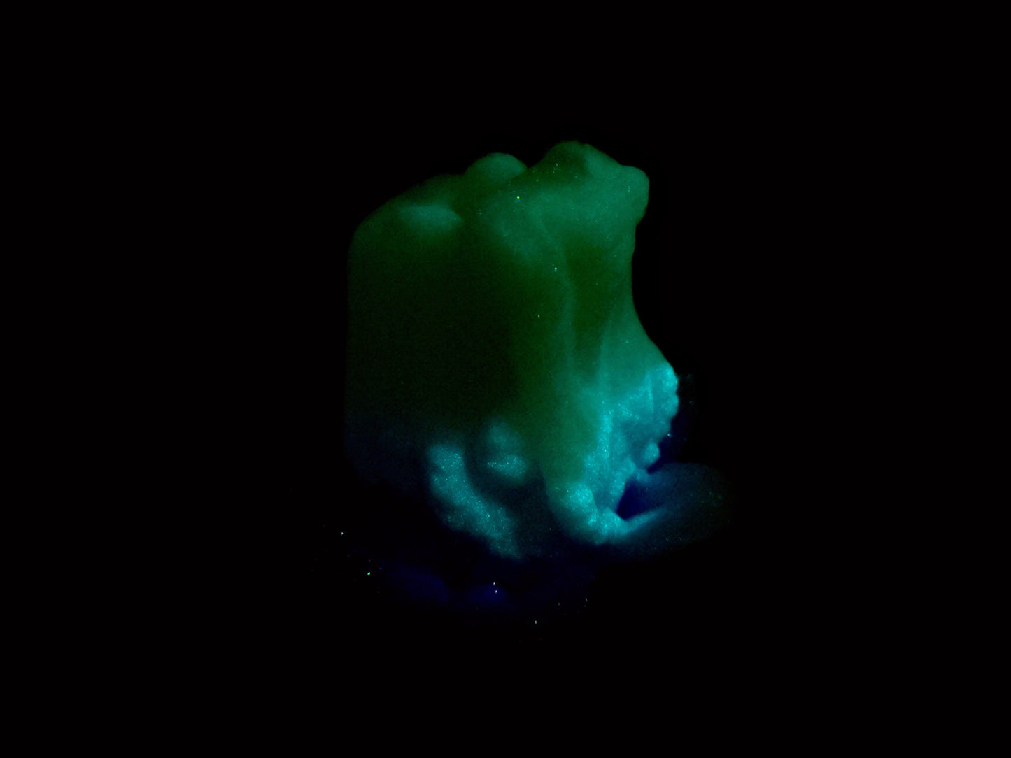 Quetzal - Penetrable Stroker - Large - Super Soft - UV - GITD - 33034
