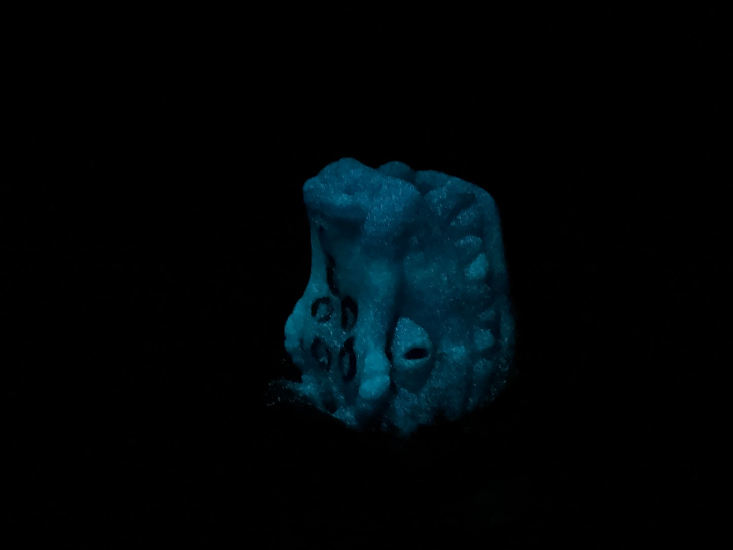 Quetzal - Stroker Penetrable Maw - Large - Soft - UV - GITD - 35006