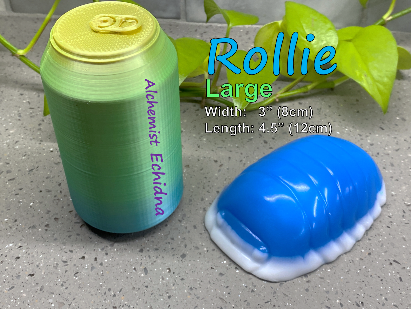 a green and a blue plastic cup sitting next to each other