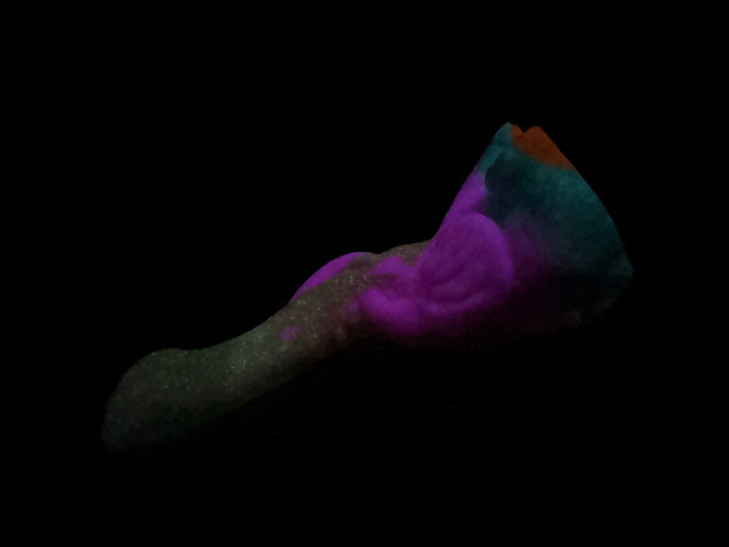 Phanny - Elephant Insertable - Medium - Medium - UV - GITD - 30018