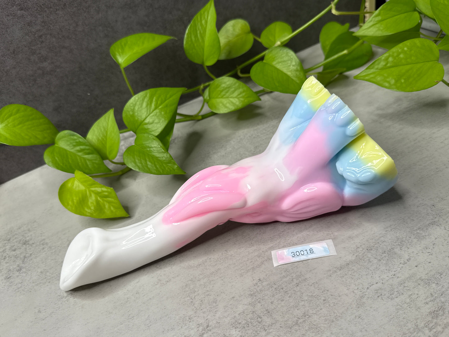 Phanny - Elephant Insertable - Medium - Medium - UV - GITD - 30018