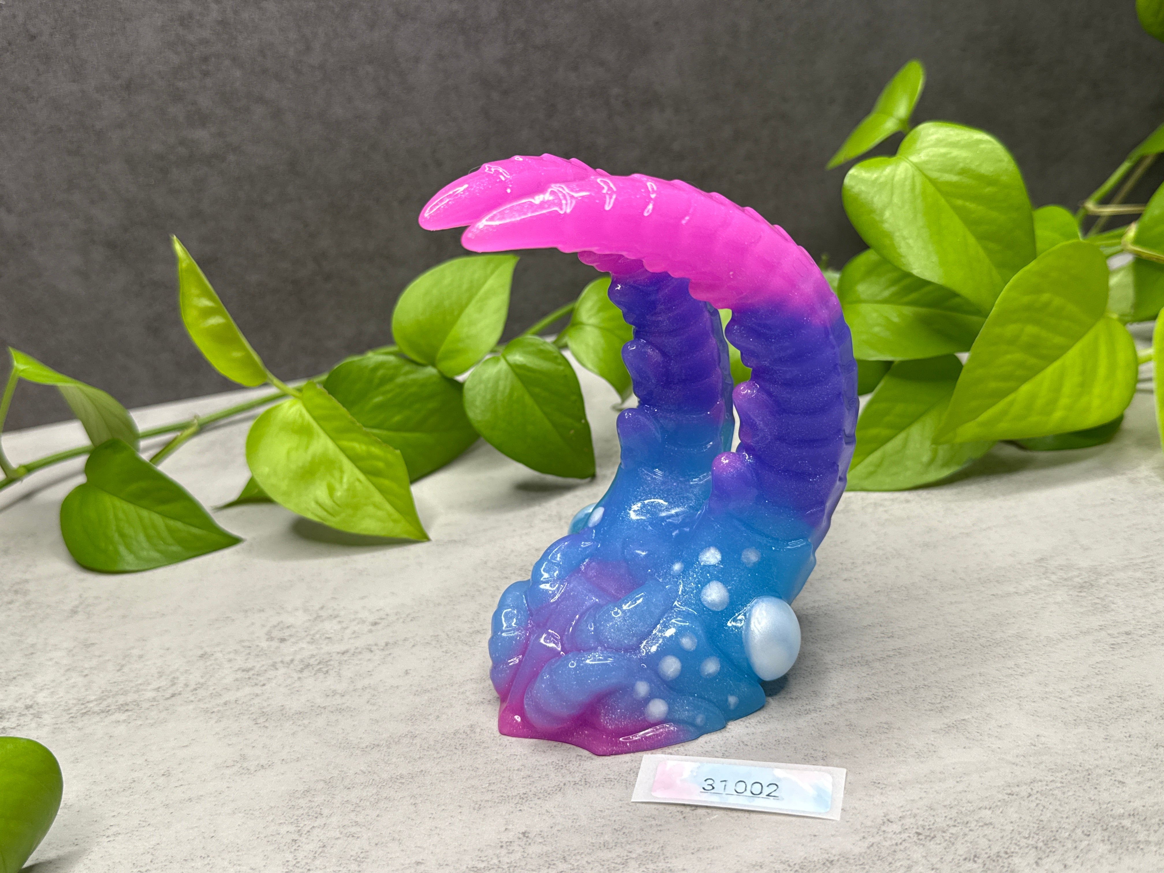 Kariss - Shrimp Insertable - Small - NC31 Soft - UV - GITD - 31002 – AE