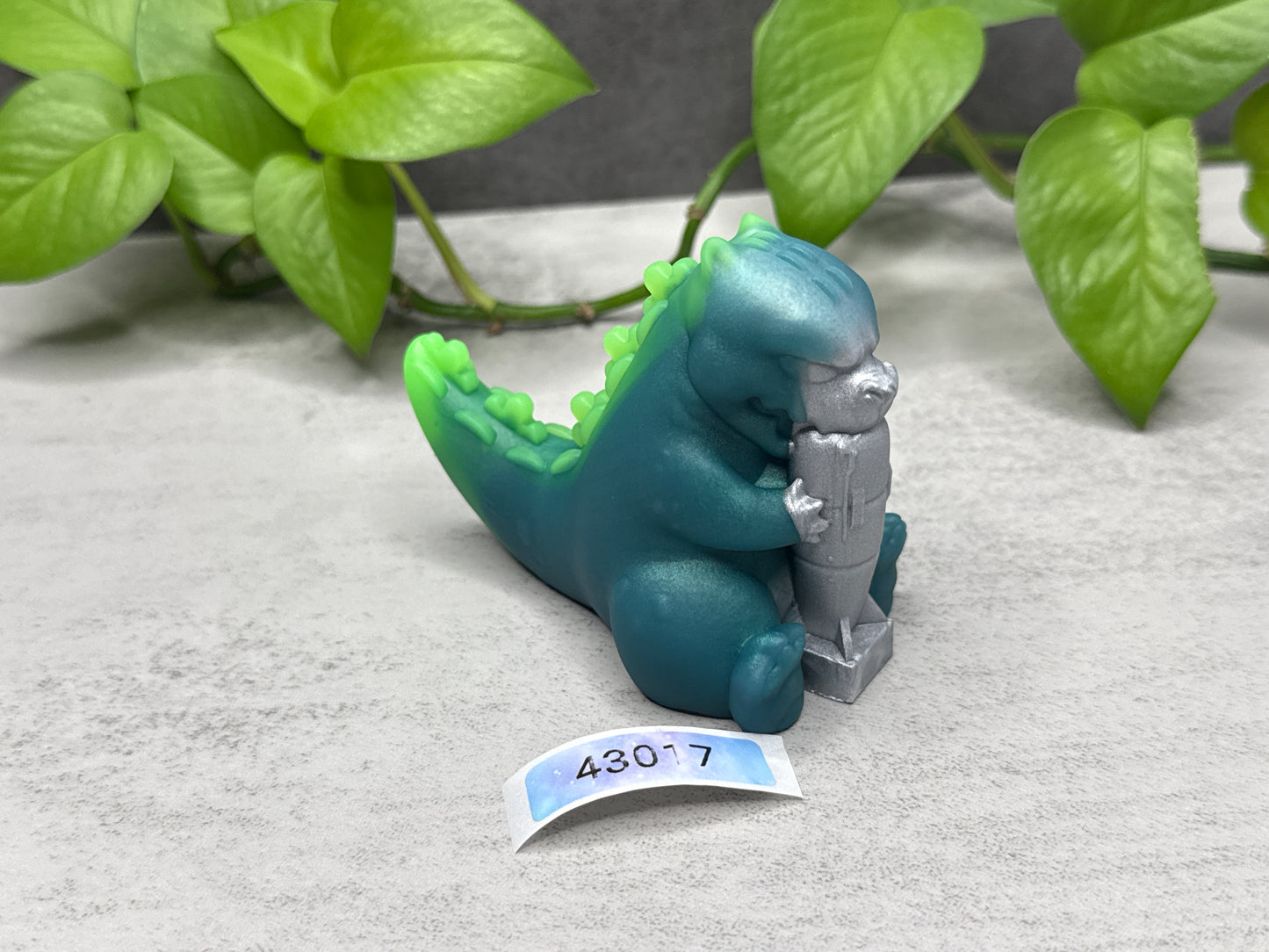 Atomic - Kaiju Squishy - Medium - Super Soft - UV - 43017