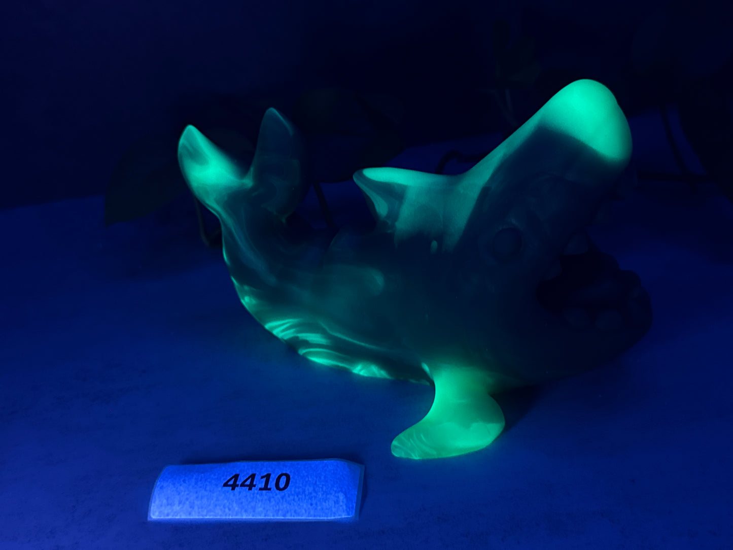 Quint - Shark Open Back Penetrable - Large - Super Soft - UV - 4410