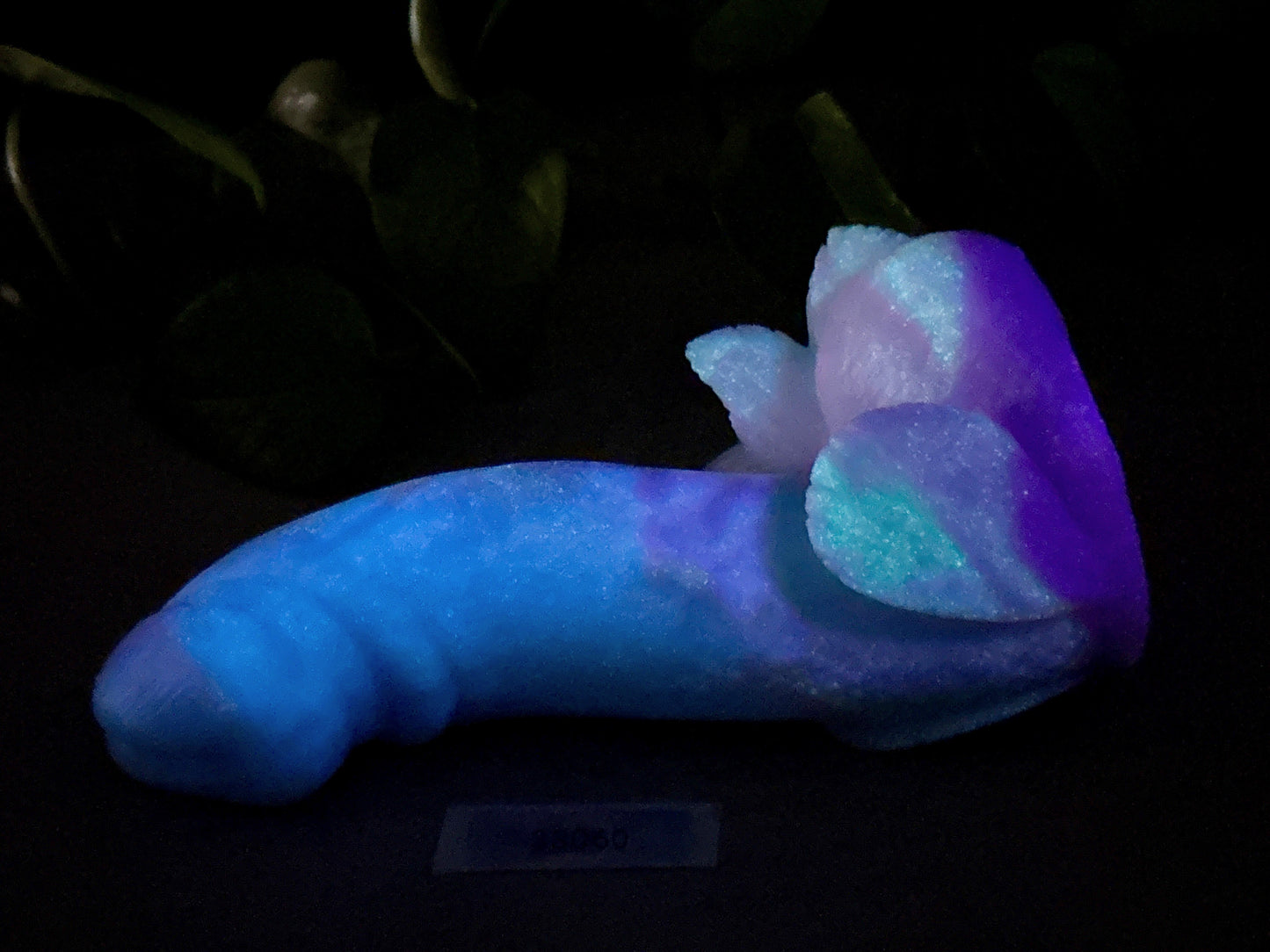 Tancho - Goldfish Insertable - Medium - Soft - UV - GITD - 33060