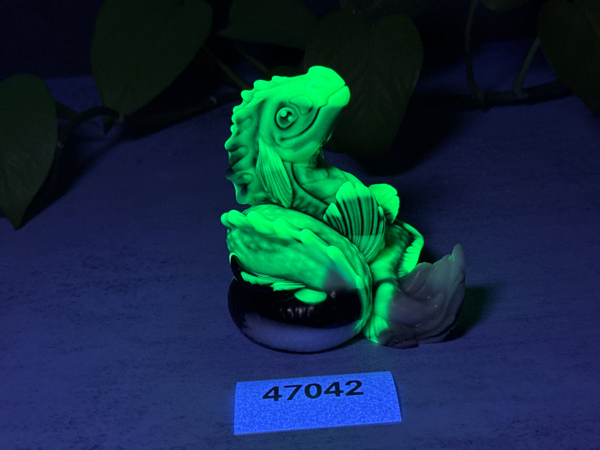 Unagi - Sea Serpent Squishy - Large - Soft - UV - GITD - 47042