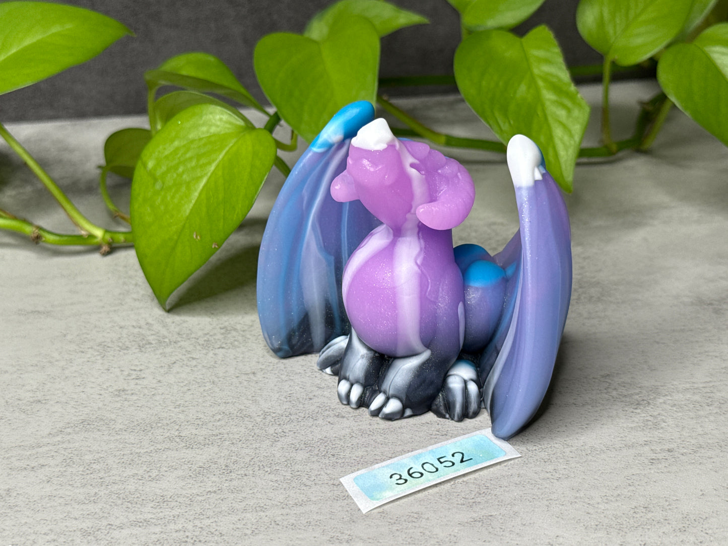 Tektonik - Dragon Squishy - Medium - Soft - UV - GITD - 36052