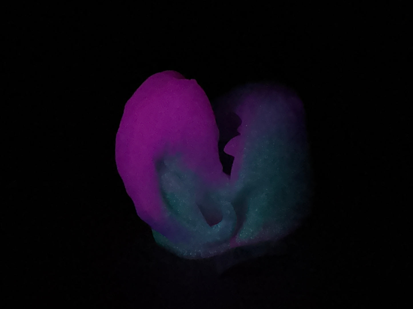 Oola's Maw - Penetrable Stroker - Large - Super Soft - UV - GITD - 36023