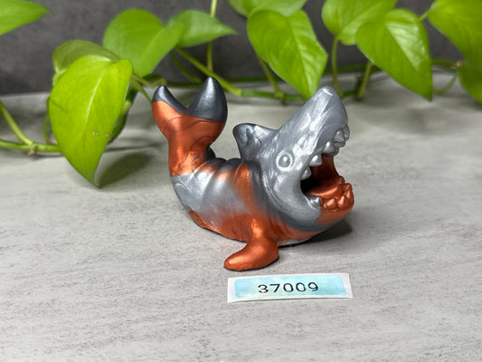 Quint - Shark Penetrable Stroker - Vibe Sleeve - Super Soft - 37009